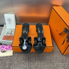 Hermes Slippers